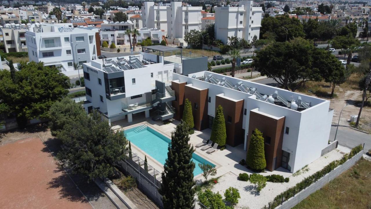 Victoria Suites Paphos Bagian luar foto
